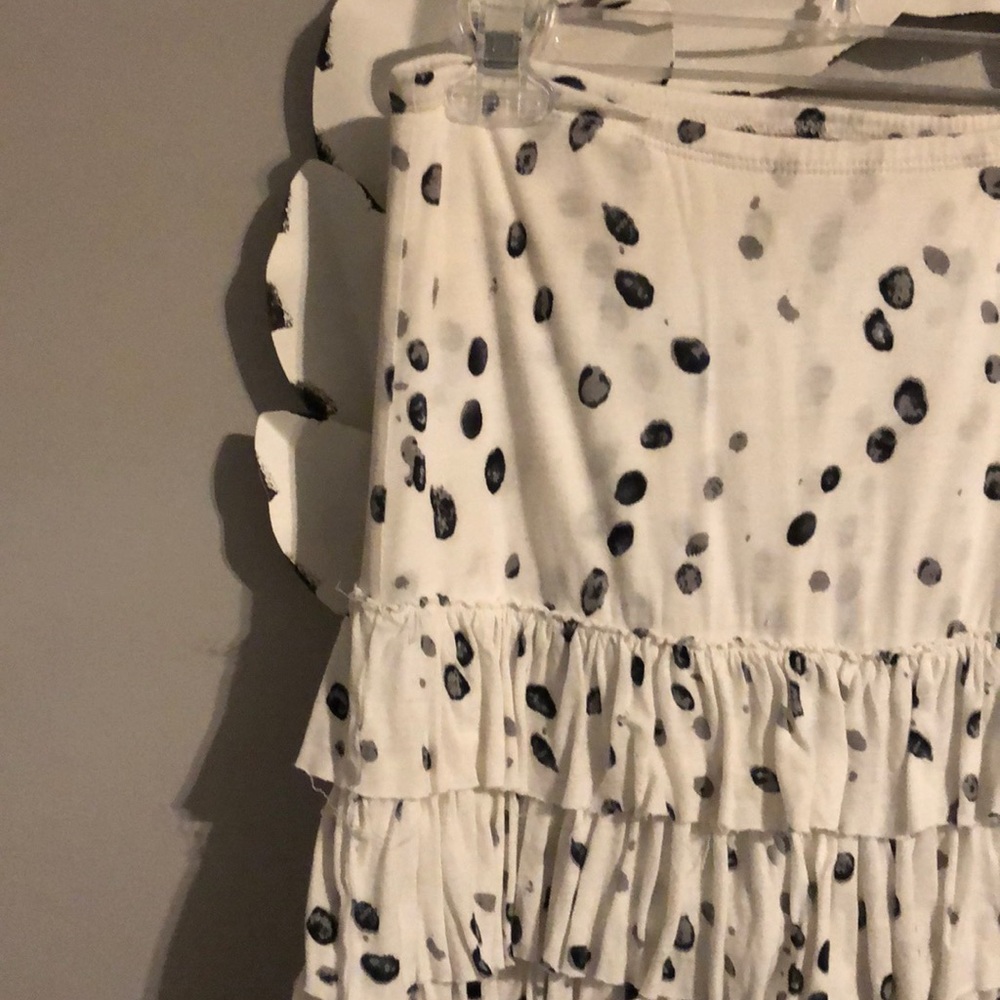 Fun ruffled skirt!!